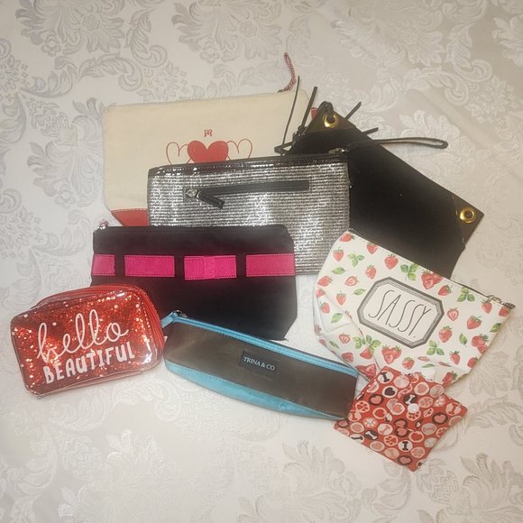 Cute Little Bundle of Bags - Picture 1 of 10